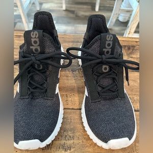 Men’s Adidas Cloudfoam Comfort Tennis Shoes - Size 7.5